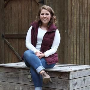 Meet your Posher, Abby